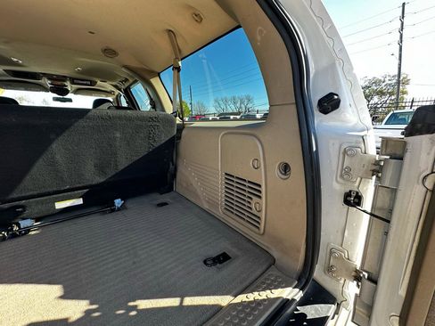 Used 2005 Ford Excursion Eddie Bauer image 38