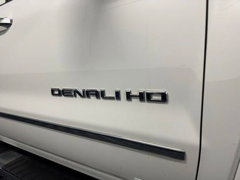 Used 2017 GMC Sierra 2500 Denali w/ Duramax Plus Package image 36