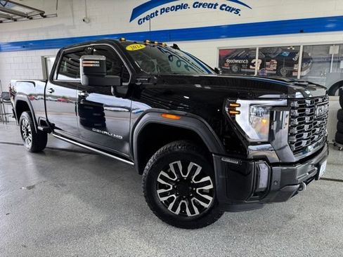 Used 2024 GMC Sierra 2500 Denali Ultimate AWD/4WD image 2
