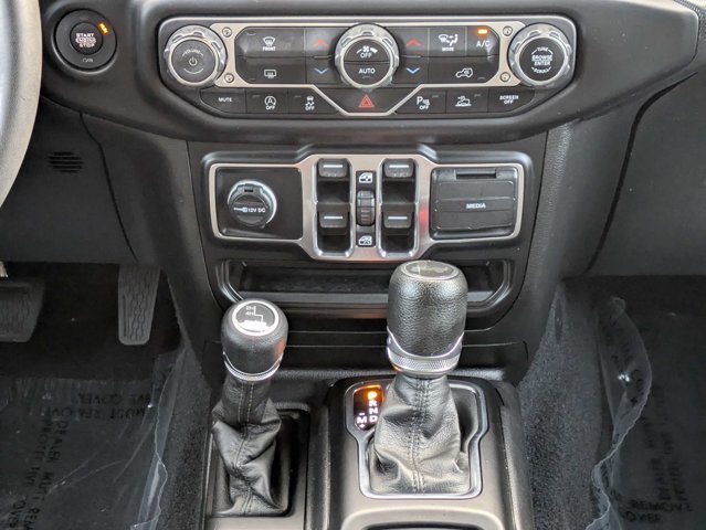 Used 2023 Jeep Wrangler Unlimited Sport w/ Sun And Sound Package AWD/4WD image 19