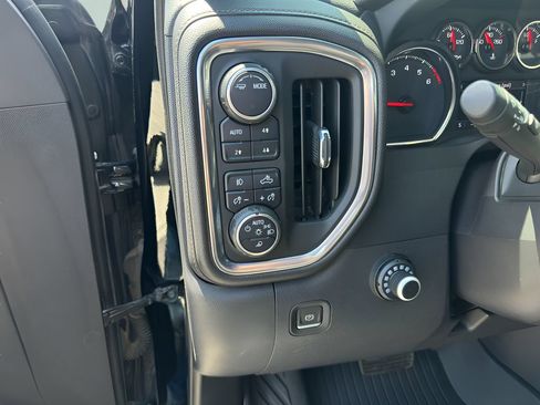 Used 2022 Chevrolet Silverado 1500 LT Trail Boss w/ Safety Package AWD/4WD image 17