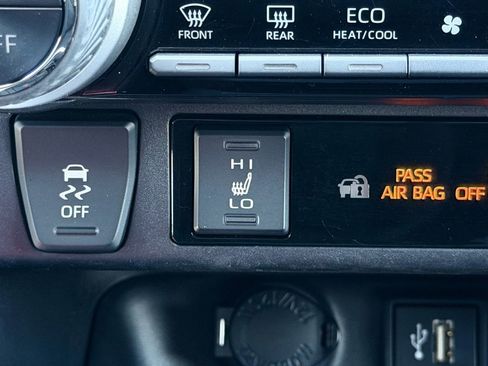 Used 2023 Toyota RAV4 XLE w/ Convenience Package FWD image 36
