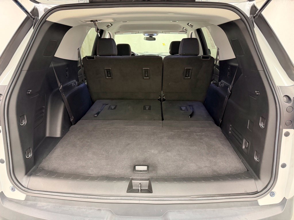 Used 2020 Chevrolet Traverse LS FWD image 6