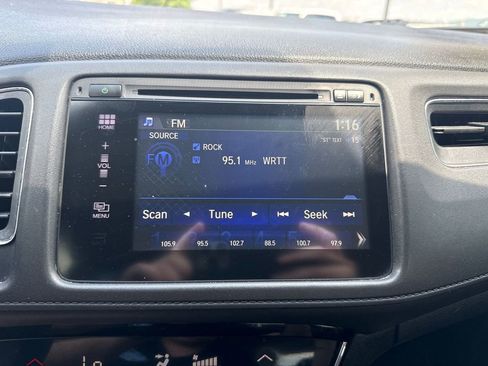 Used 2018 Honda HR-V EX image 31