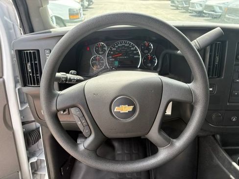 Used 2025 Chevrolet Express 2500 w/ Driver Convenience Package RWD image 33