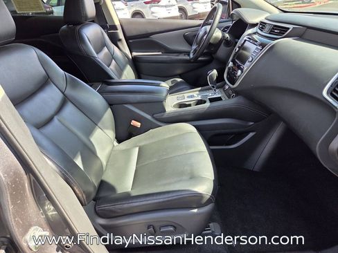 Used 2022 Nissan Murano SV image 16