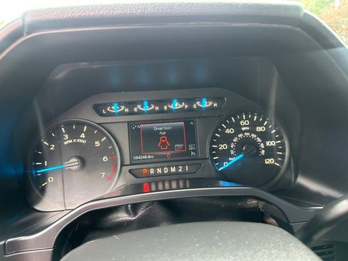 Used 2016 Ford F150 XL w/ Equipment Group 101A Mid AWD/4WD image 16