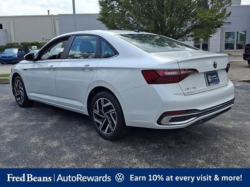 Certified 2024 Volkswagen Jetta SEL FWD image 5