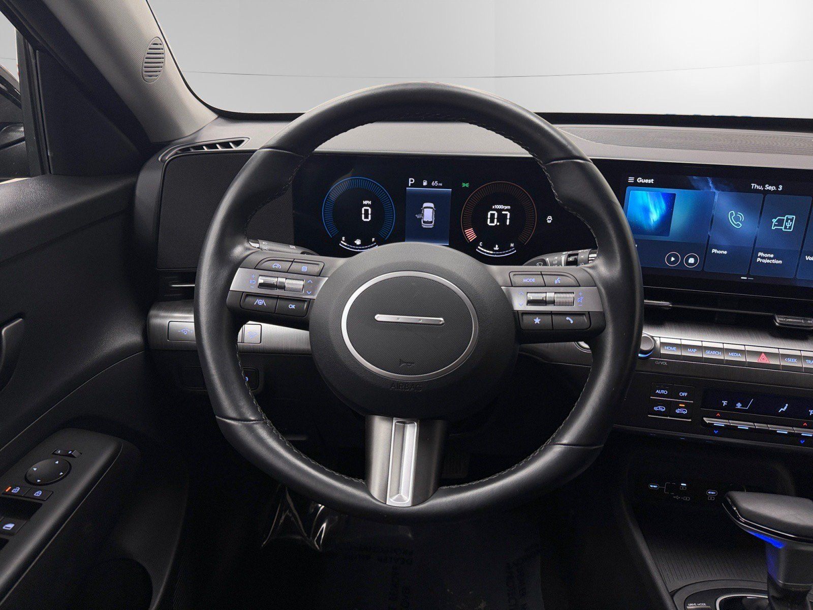 Certified 2024 Hyundai Kona SEL AWD/4WD image 12