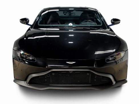 Used 2020 Aston Martin V8 Vantage Coupe image 4