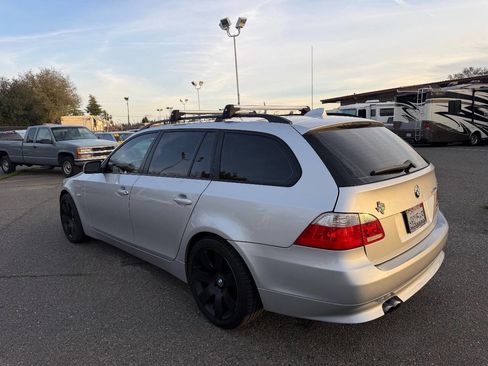 Used 2007 BMW 530xi Wagon image 5