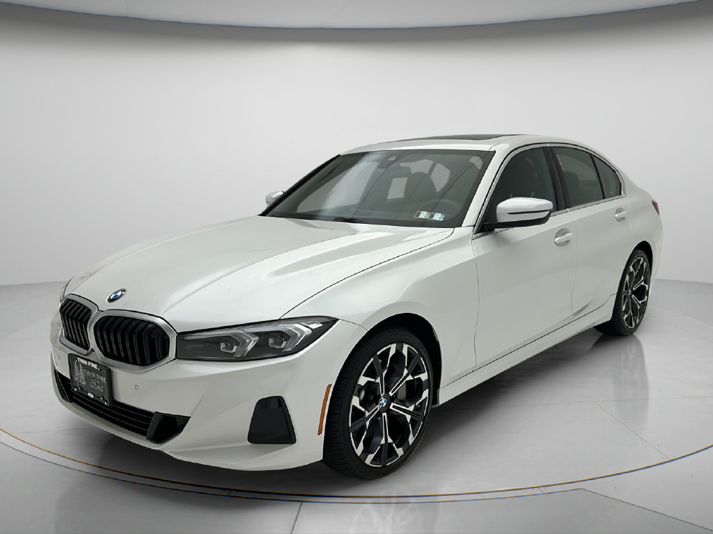 Used 2026 BMW 330i xDrive Sedan AWD/4WD image 3