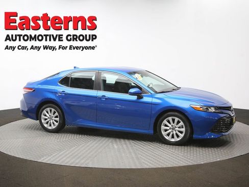 Used 2019 Toyota Camry LE image 46