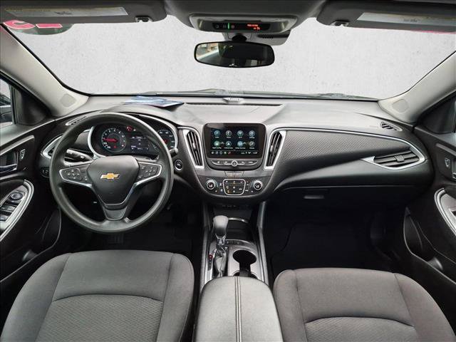 Used 2025 Chevrolet Malibu LT FWD image 17