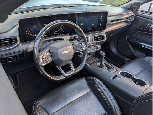 Used 2024 Ford Mustang Premium image 15