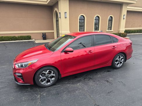 Used 2021 Kia Forte LXS image 11