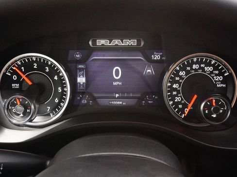 Used 2025 RAM 1500 Laramie w/ Sport Appearance Package AWD/4WD image 13