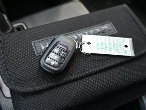 Used 2024 Honda Civic EX-L image 26