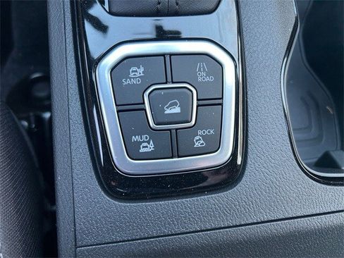 New 2026 Nissan Frontier SV image 26