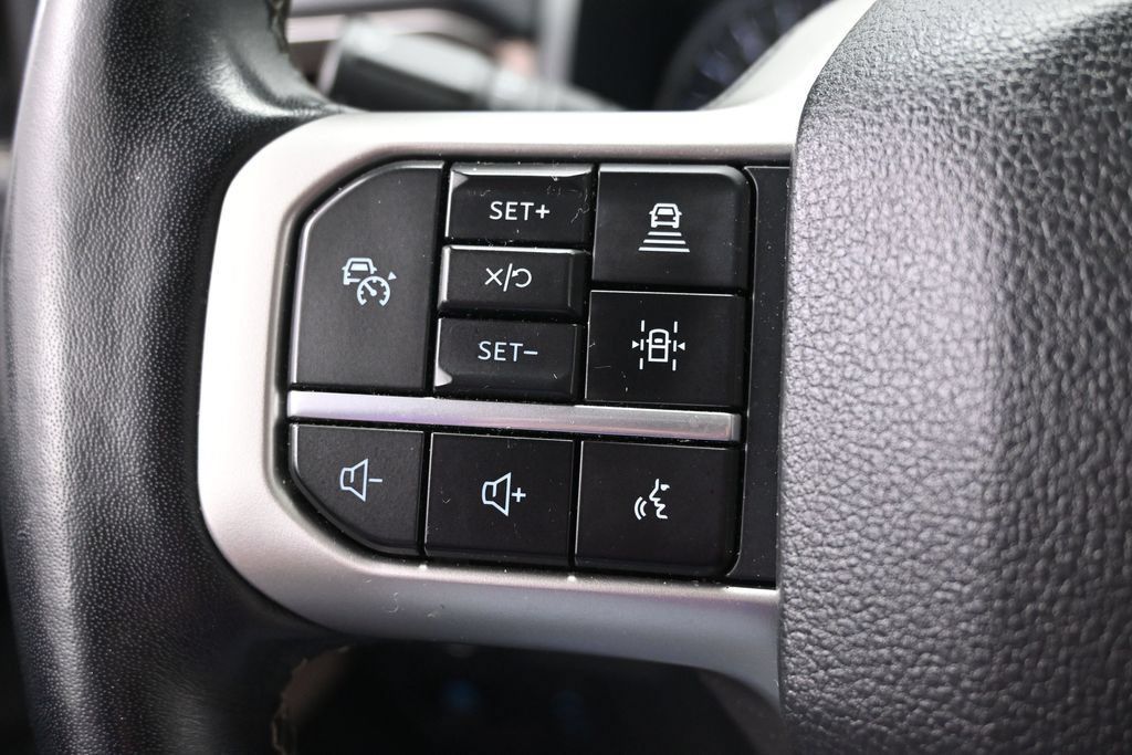 Used 2024 Ford Expedition Limited AWD/4WD image 27