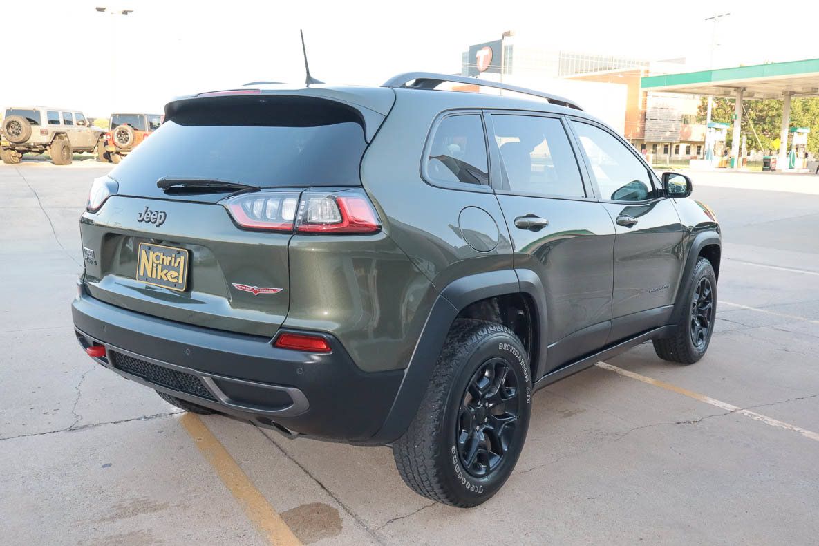 Used 2021 Jeep Cherokee Trailhawk w/ Comfort/Convenience Group AWD/4WD image 5