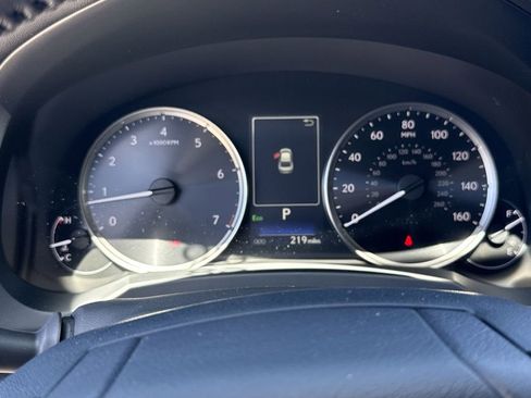Used 2025 Lexus IS 350 F Sport RWD image 25