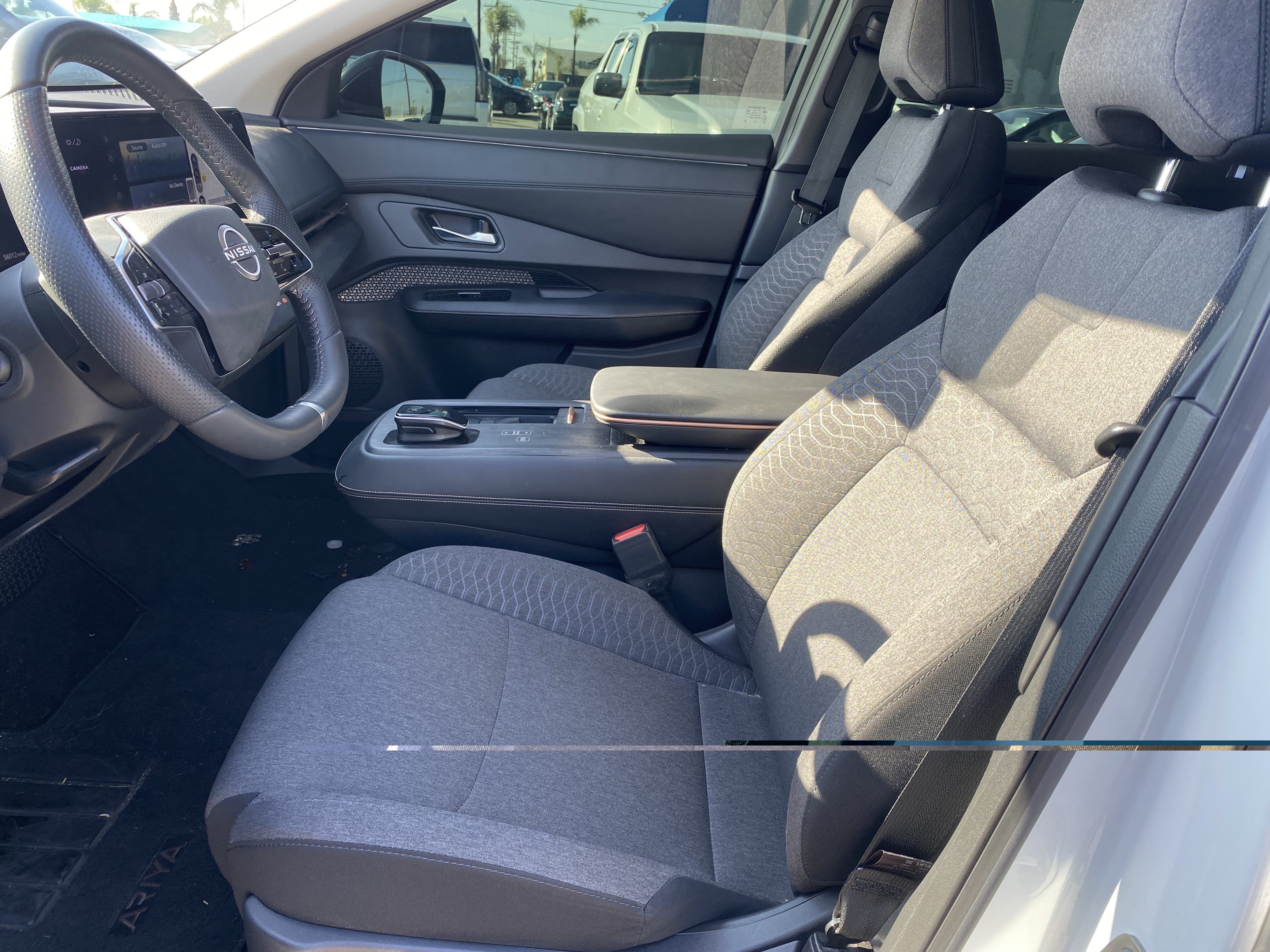 Used 2023 Nissan Ariya FWD image 15