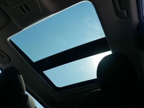 New 2025 Nissan Kicks SV w/ SV Premium Package image 5