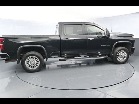 Used 2022 Chevrolet Silverado 2500 High Country image 8