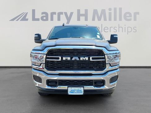 New 2024 RAM 2500 Tradesman w/ Chrome Appearance Group image 8