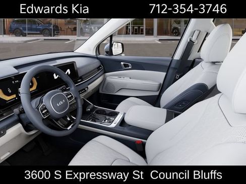New 2026 Kia Carnival EX FWD image 19