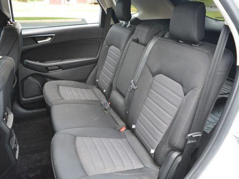 Used 2017 Ford Edge SE w/ Cargo Accessory Package image 14