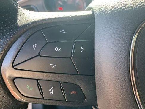 Used 2022 Dodge Challenger R/T w/ Plus Package image 21