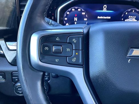 Used 2025 Chevrolet Silverado 2500 LT w/ Convenience Package image 23