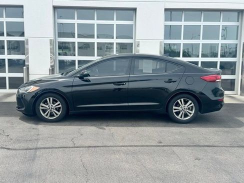Used 2018 Hyundai Elantra SEL w/ Cargo Package FWD image 3