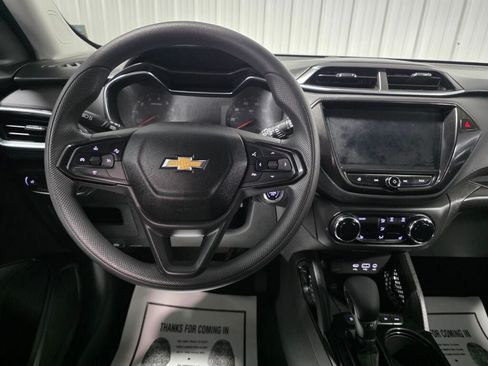 Used 2022 Chevrolet TrailBlazer LT w/ Convenience Package AWD/4WD image 8