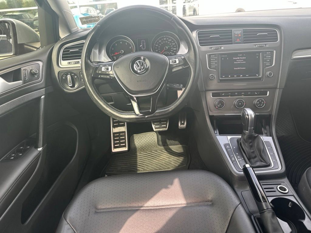 Used 2017 Volkswagen Golf Alltrack S AWD/4WD image 16