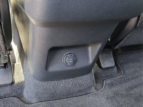 Used 2025 Kia Telluride S image 16