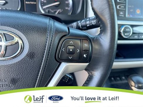 Used 2014 Toyota Highlander Limited image 33