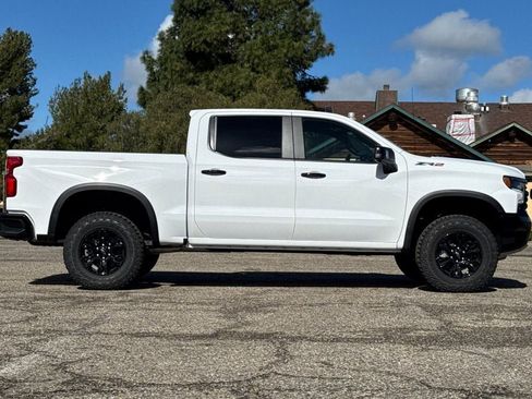 New 2026 Chevrolet Silverado 1500 ZR2 image 3