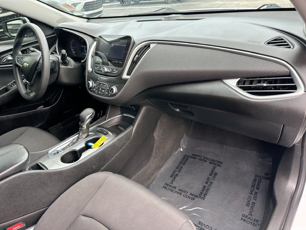 Used 2024 Chevrolet Malibu LT FWD image 28