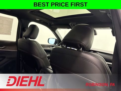 New 2026 Jeep Grand Cherokee Altitude AWD/4WD image 13