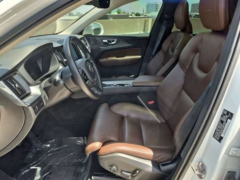 Used 2019 Volvo XC60 T5 Inscription w/ Protection Package Premier FWD image 9
