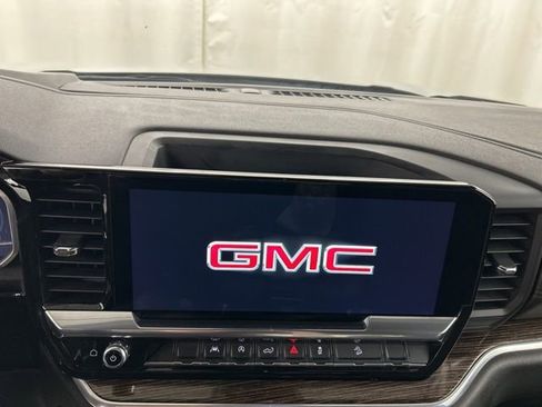 Used 2022 GMC Sierra 1500 Elevation w/ X31 Off-Road Package image 14