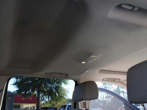 Used 2016 GMC Sierra 2500 SLT w/ Duramax Plus Package image 32