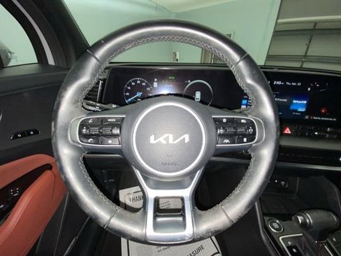 Used 2025 Kia Sportage SX FWD image 14