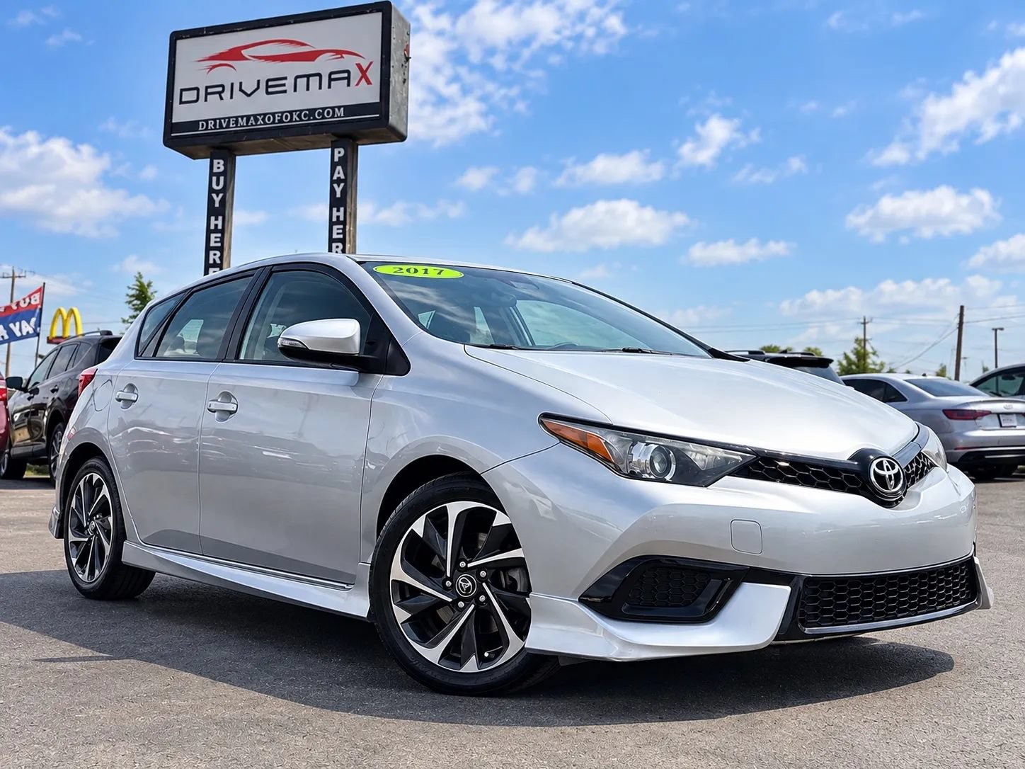 Used 2017 Toyota Corolla iM FWD image 1