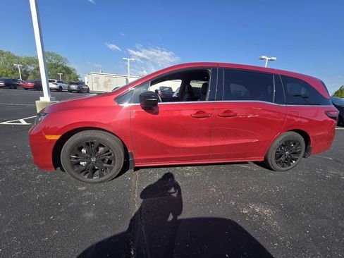 Used 2026 Honda Odyssey Sport-L image 4
