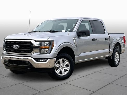 Used 2023 Ford F150 XLT image 2