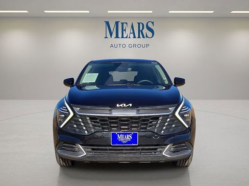 Used 2024 Kia Sportage LX image 9